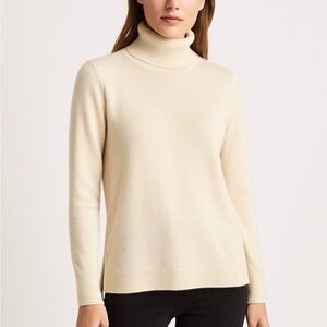 Halogen 100% Cashmere Turtleneck Sweater Size Small EUC